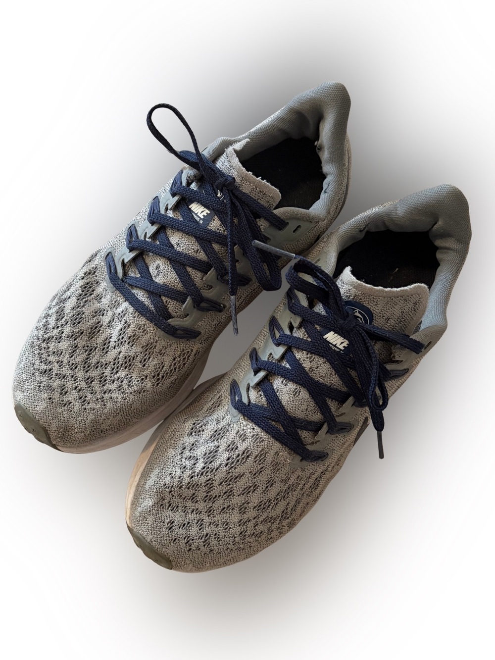 NIKE Air Zoom Pegasus 36 "Penn State" edition - Light Grey. Size 8
